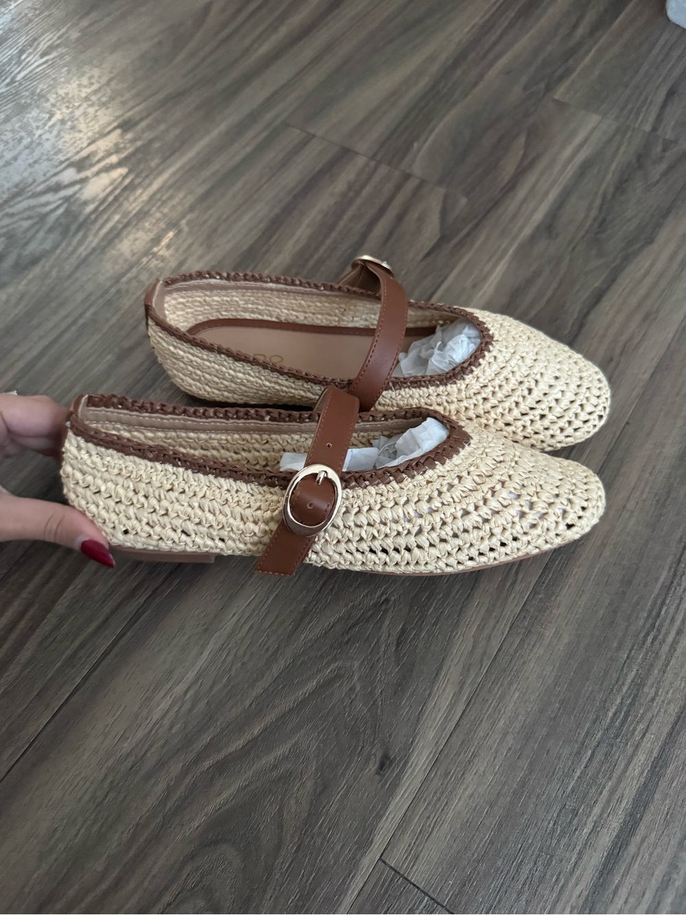 Woman Straw Mary Jane Flats with Brown Trim